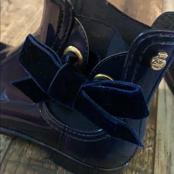 Boots - Picture 8 of 8